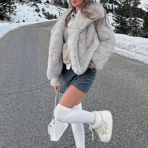 Grey Casual Women's Faux Fur Jacket - Picture 4 of 7